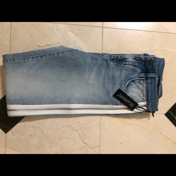 Blank NYC Denim - NWT!  Blanknyc 27 cropped zipper detail jeans NWT!